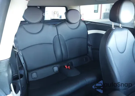 2014 Mini Clubman Cooper z USA, uszkodzony, nr VIN WMWZF3C55ET492283